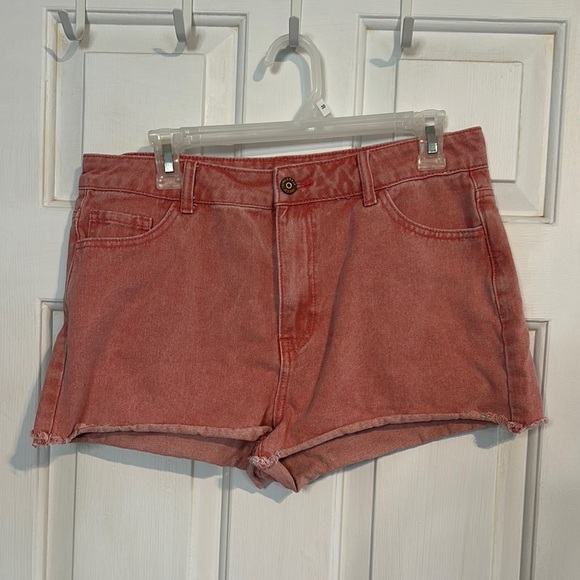 Sincerely Jules Pink Denim Shorts size 13/30 - Picture 1 of 4